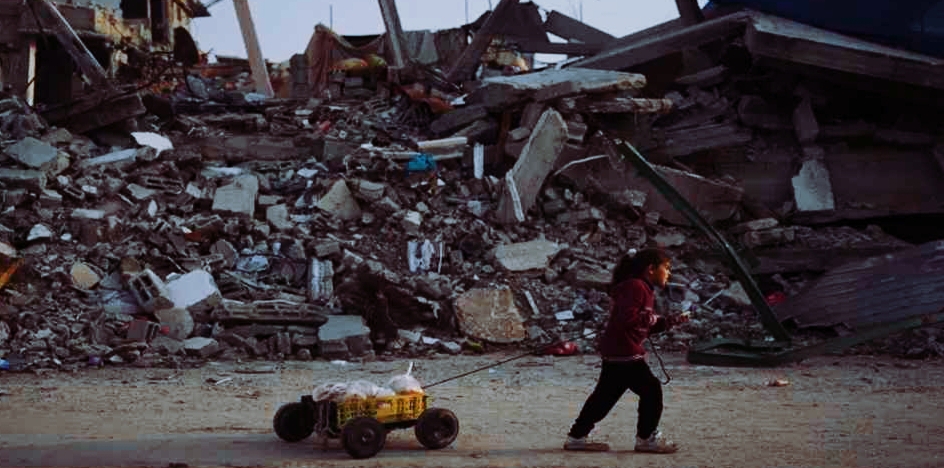 গাজায় ইসরায়েলি হামলার ধ্বংসস্তূপ