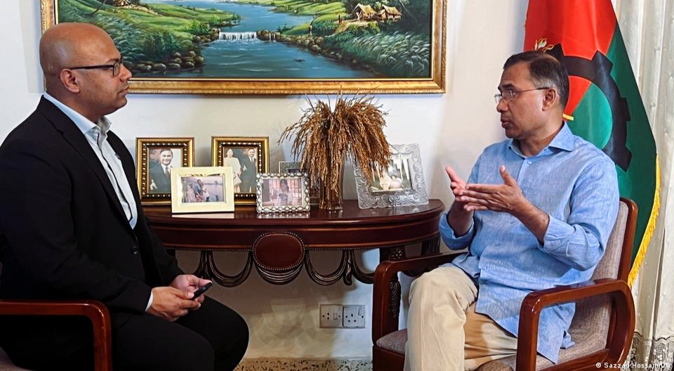 তারেক রহমান সাক্ষাৎকার দিচ্ছেন